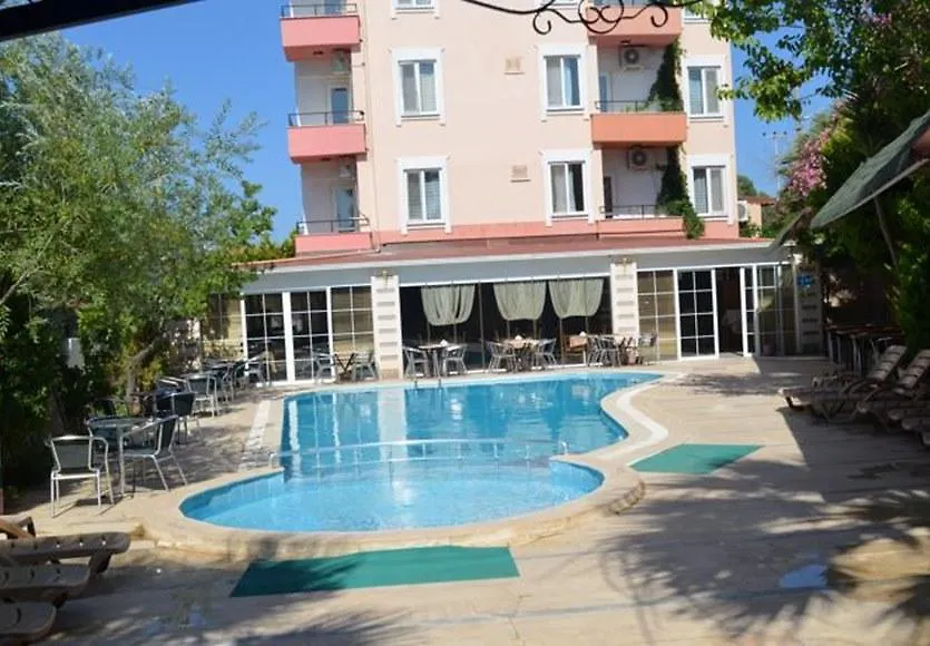 Megaş Otel Ayvalı