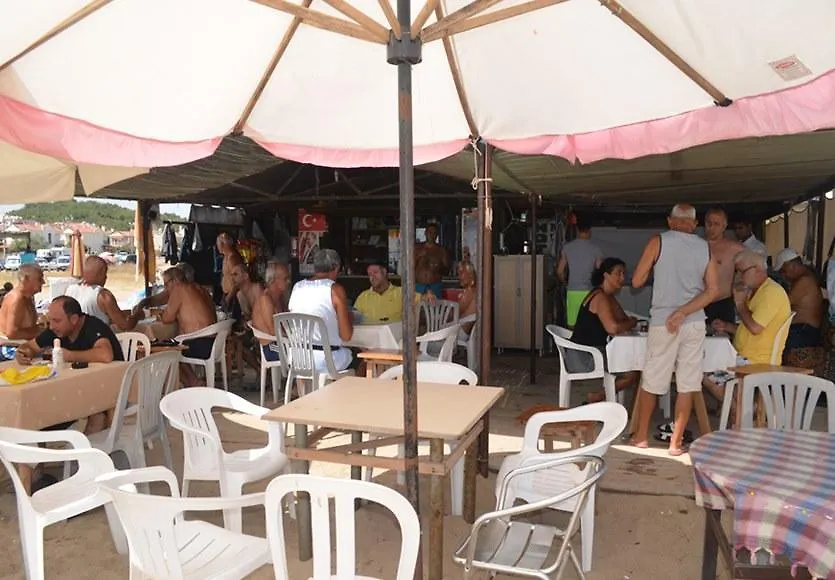 Megas Hotel Ayvalı 3*,